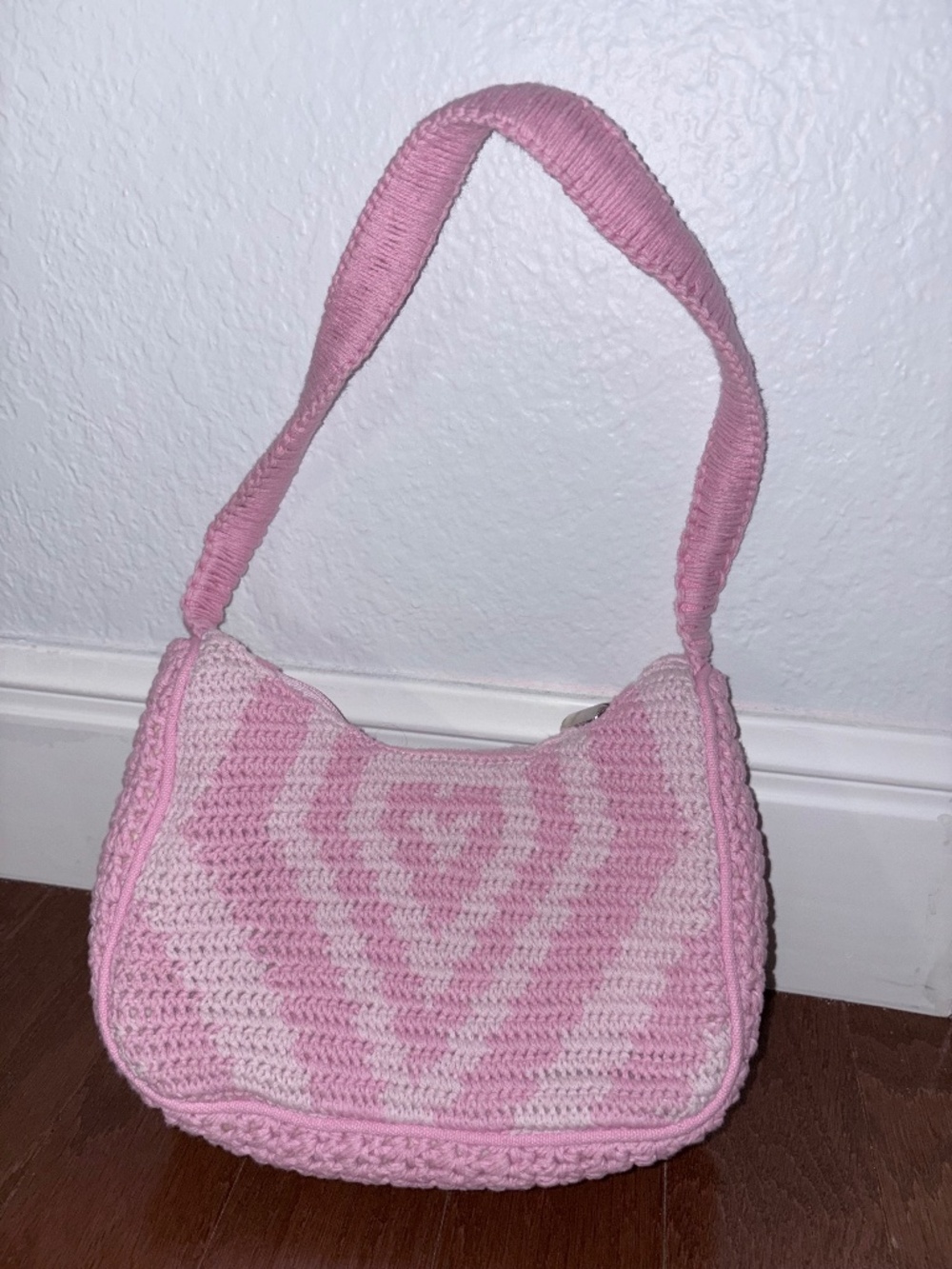 Mini crochet handbag